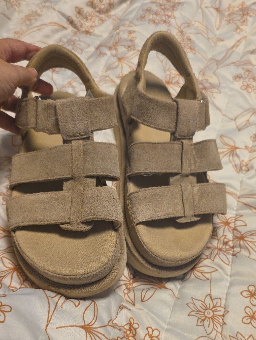 UGG Women’s Sand Suede Fisherman-Style Platform Sandals - Picture 7 of 9